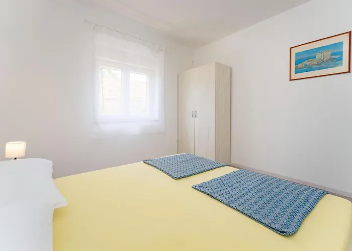 3 Bedroom Amazing In Sukošan