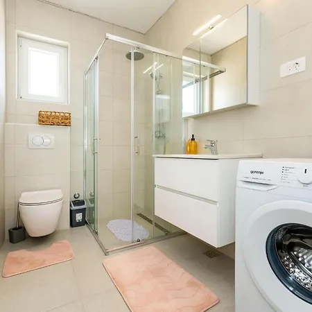 3 Bedroom Amazing In Ferienhaus