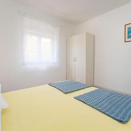 3 Bedroom Amazing In Sukošan
