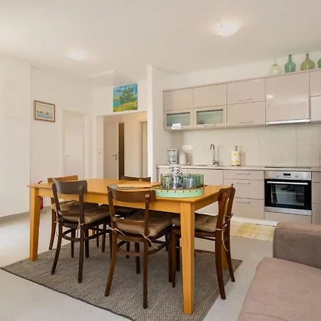 3 Bedroom Amazing In *